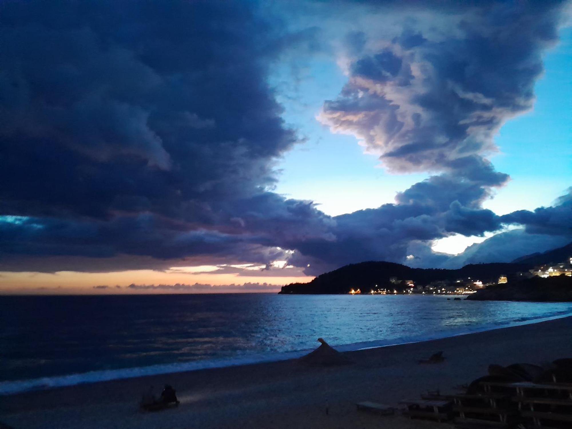 Hotel Prinos Himare Exterior foto